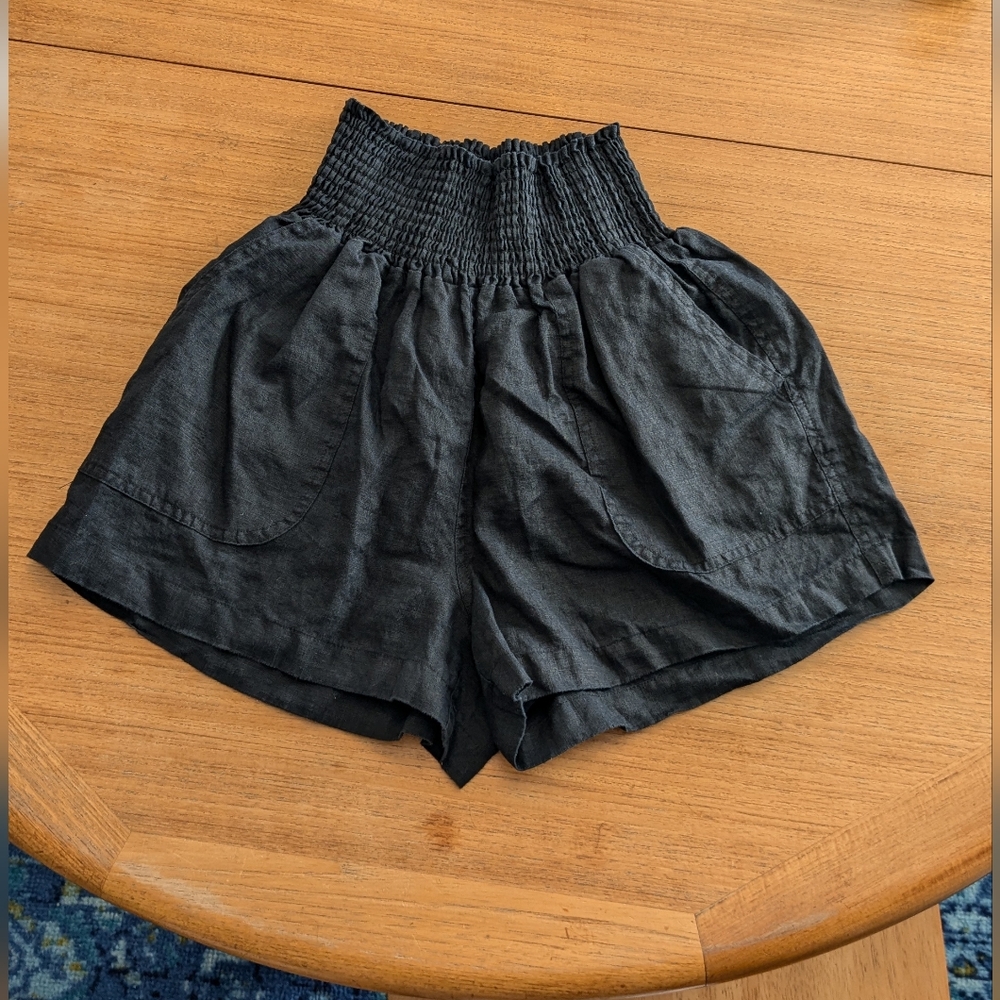 100% European Linen Maternity Shorts, Size M